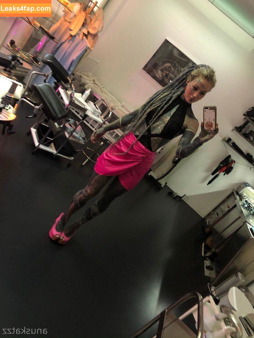 anuskatzzvip /  leaked photo photo #0105