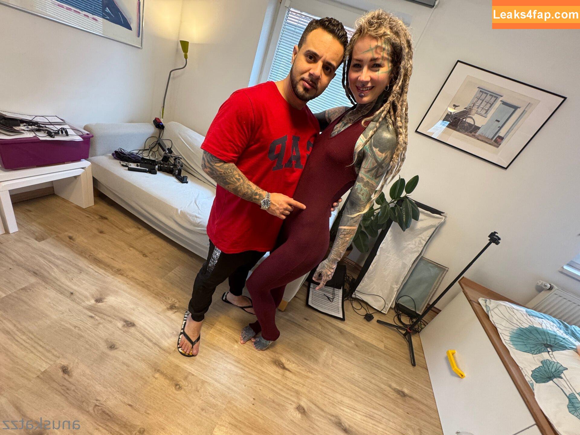 anuskatzzvip /  leaked photo photo #0123