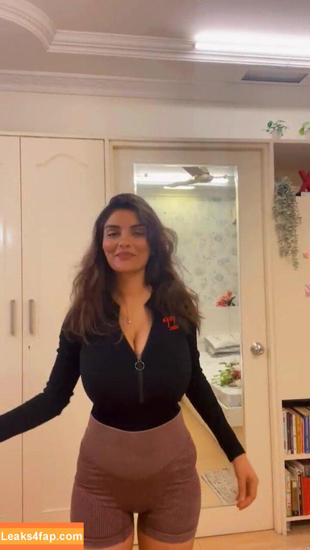 Anveshi Jain / anveshi25 / anveshijain leaked photo photo #0071