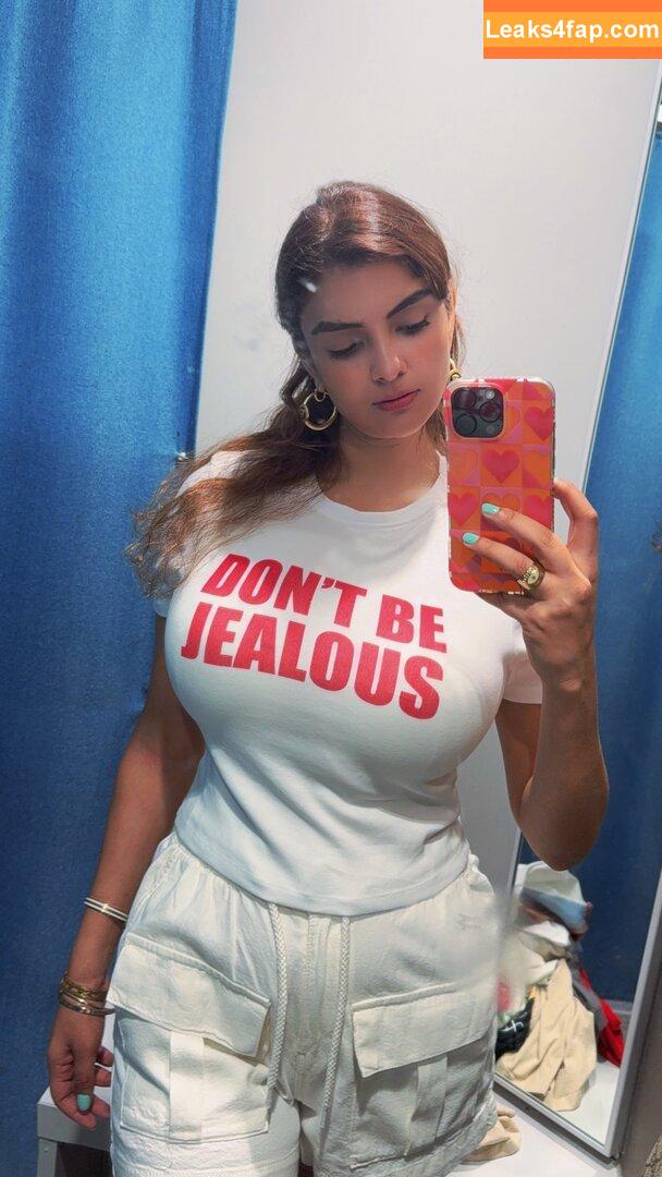 Anveshi Jain / anveshi25 / anveshijain leaked photo photo #0613