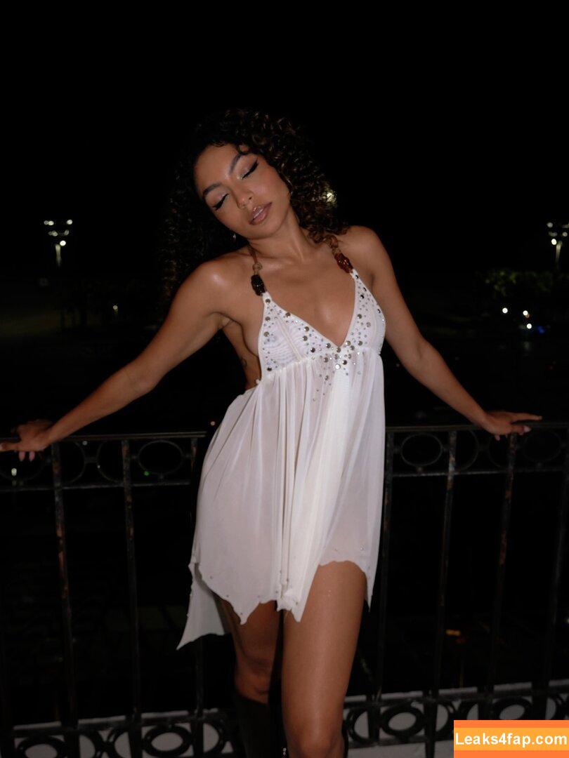 Any Gabrielly / anygabriellyofficial / gabrielly.aviila leaked photo photo #0108