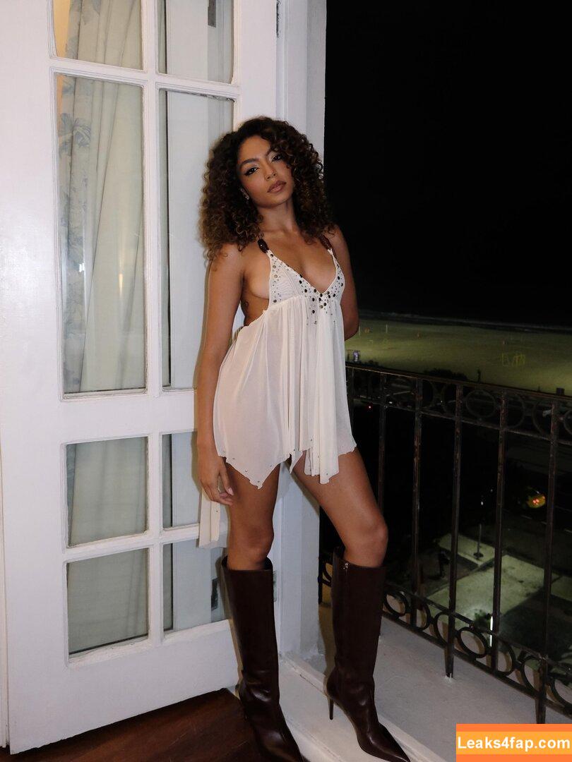 Any Gabrielly / anygabriellyofficial / gabrielly.aviila leaked photo photo #0112