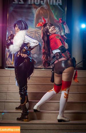 Anya Ichios photo #0005