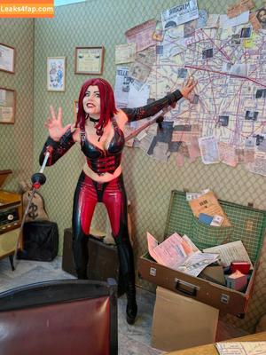 Anya Ichios photo #0031