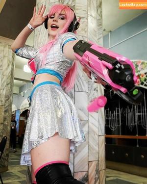 Anya Ichios photo #0039