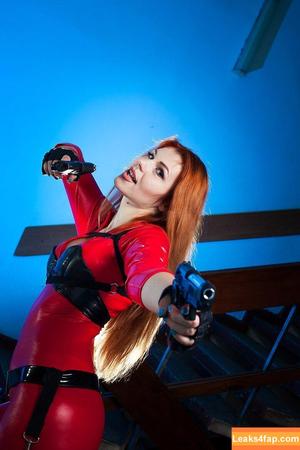 Anya Ichios photo #0044