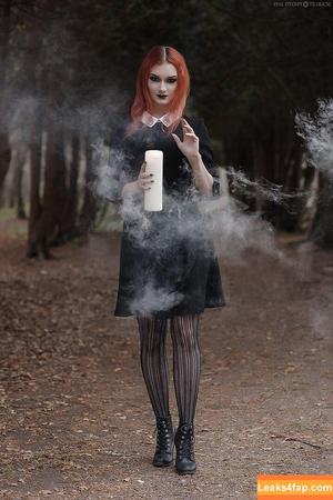 Anya Ichios photo #0099