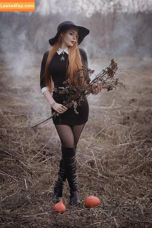 Anya Ichios photo #0120