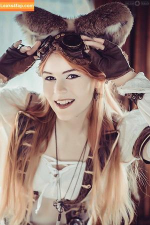 Anya Ichios photo #0138