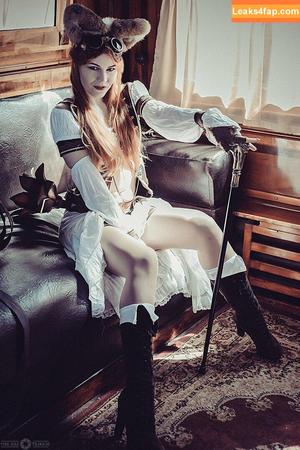 Anya Ichios photo #0152