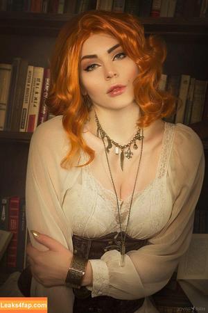 Anya Ichios photo #0233