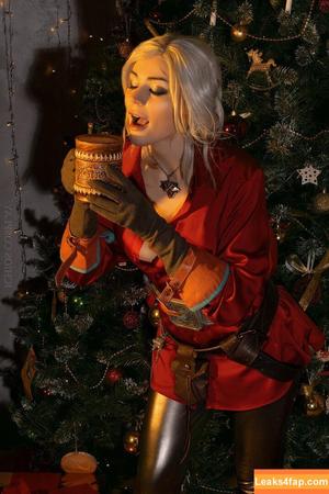 Anya Ichios photo #0248