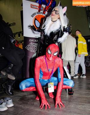 Anya Ichios photo #0272