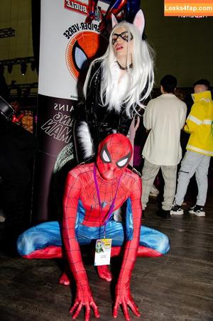 Anya Ichios photo #0273