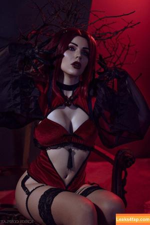 Anya Ichios photo #0315