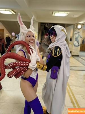 Anya Ichios photo #0325