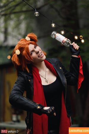 Anya Ichios photo #0357