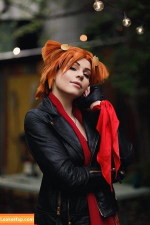 Anya Ichios photo #0359