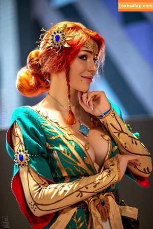 Anya Ichios photo #0361