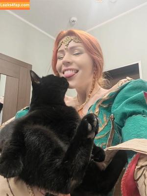 Anya Ichios photo #0362