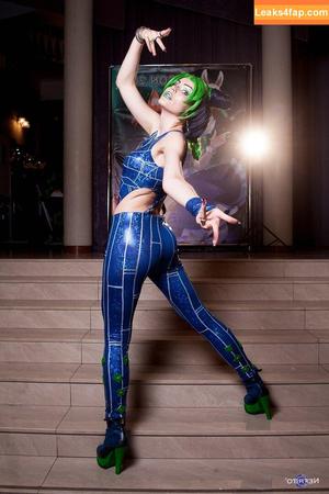 Anya Ichios photo #0380