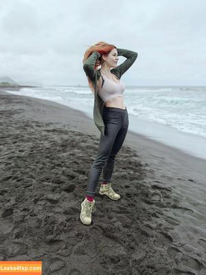 Anya Ichios photo #0431