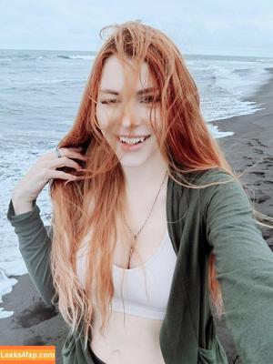 Anya Ichios photo #0434