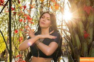 Anya Ichios photo #0480