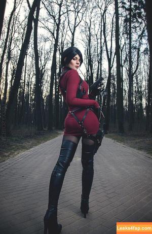 Anya Ichios photo #0484