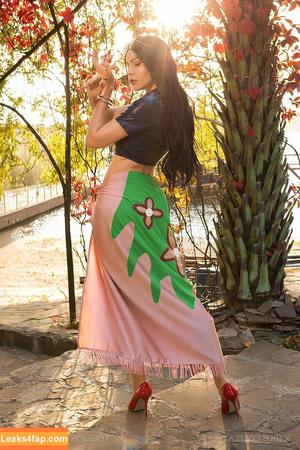 Anya Ichios photo #0540