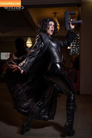 Anya Ichios photo #0553