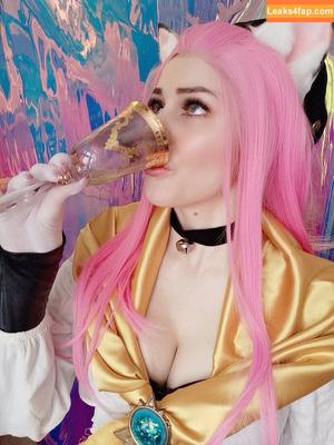 Anya Ichios photo #0603