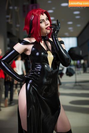 Anya Ichios photo #0625