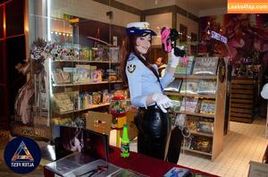 Anya Ichios photo #0657