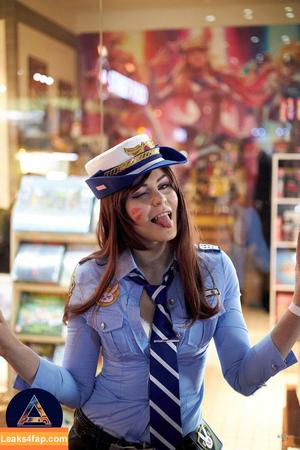 Anya Ichios photo #0661