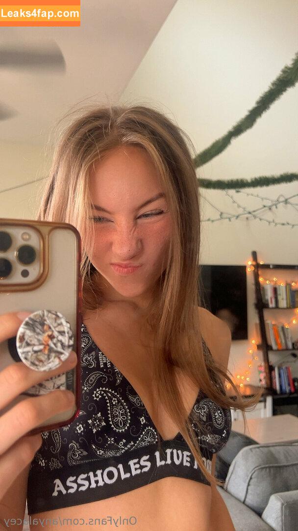 Anya Matusevich / anya_matusevich / anyalacey leaked photo photo #0001