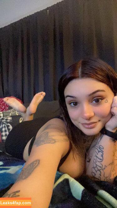 Anya Soles / anyasreviews leaked photo photo #0001
