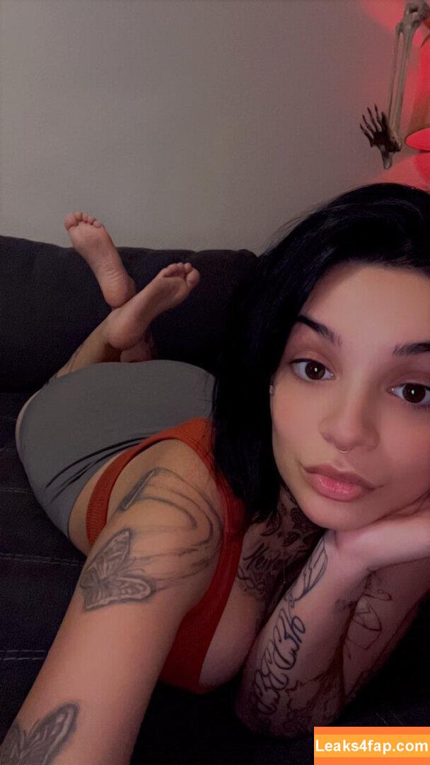 Anya Soles / anyasreviews leaked photo photo #0006