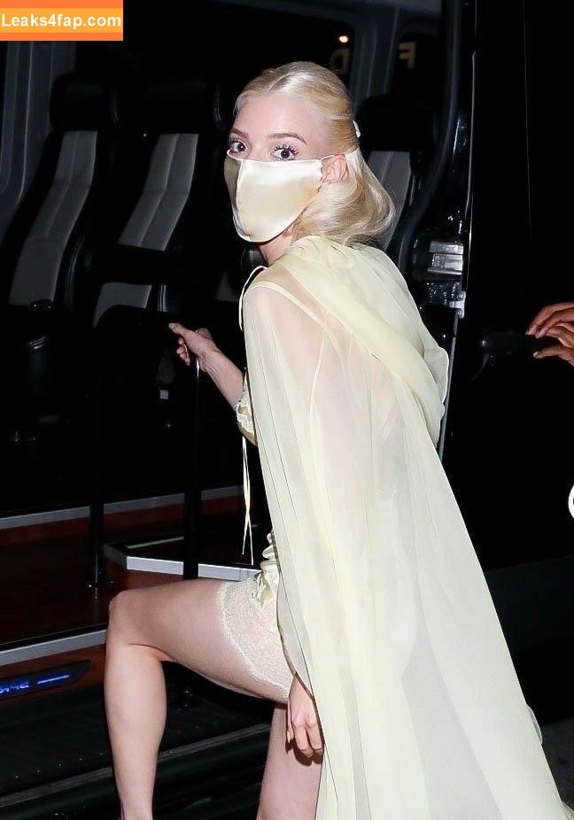 Anya Taylor-Joy / anyataylorjoy / owlicats leaked photo photo #0065