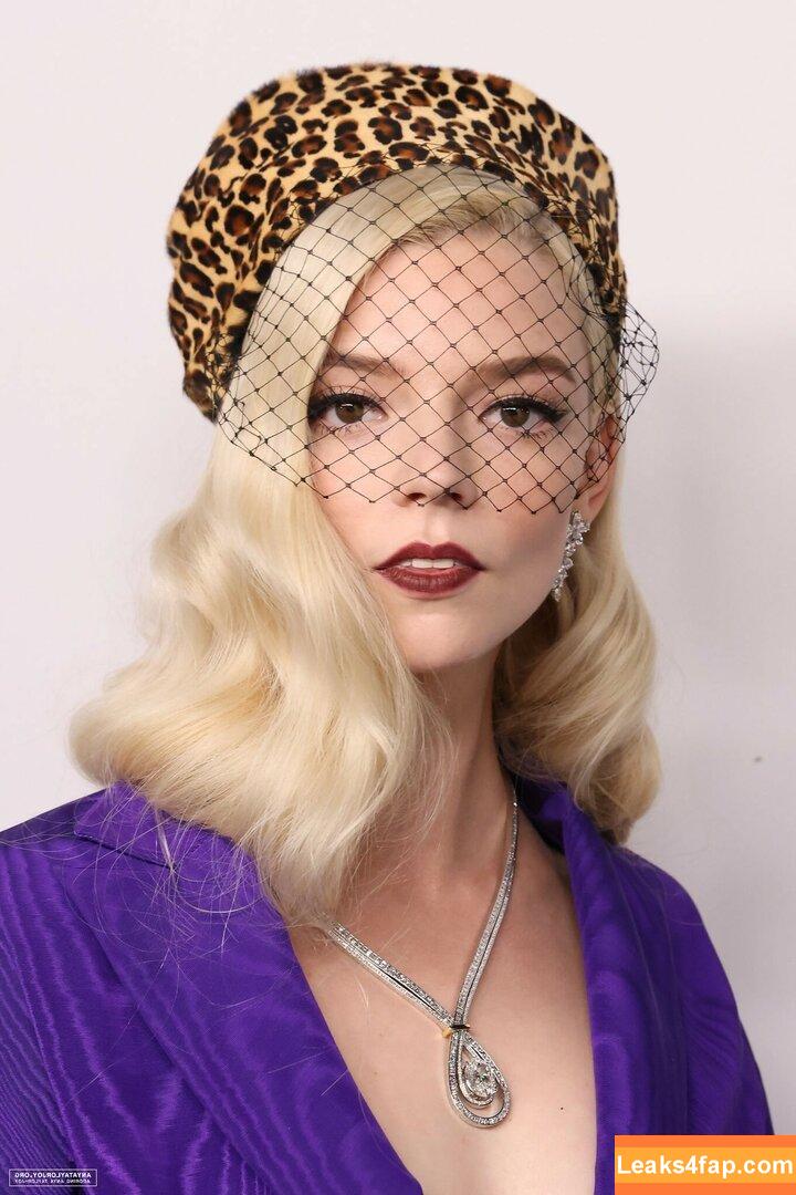 Anya Taylor-Joy / anyataylorjoy / owlicats leaked photo photo #0087