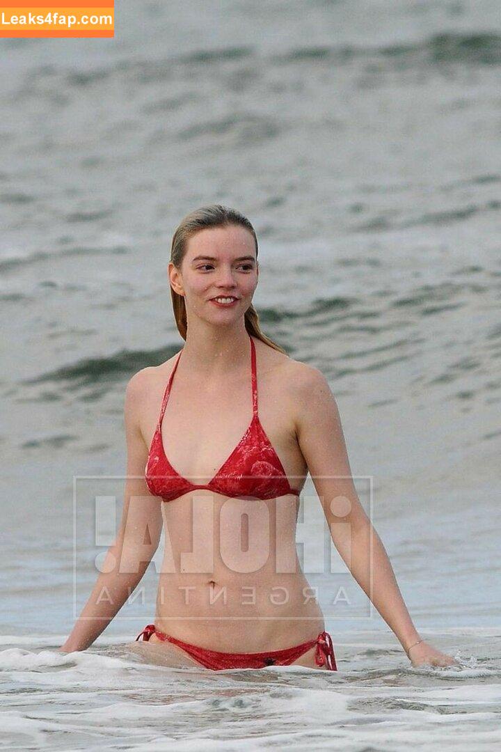 Anya Taylor-Joy / anyataylorjoy / owlicats leaked photo photo #0108