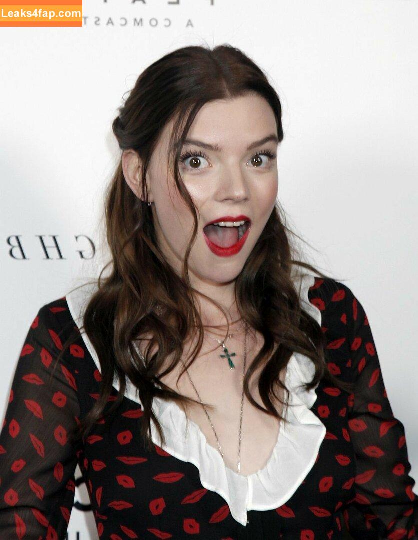 Anya Taylor-Joy / anyataylorjoy / owlicats leaked photo photo #0128