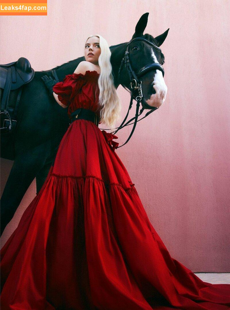 Anya Taylor-Joy / anyataylorjoy / owlicats leaked photo photo #0195