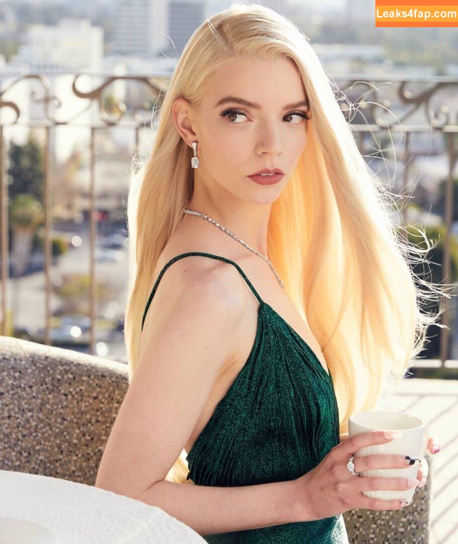 Anya Taylor-Joy / anyataylorjoy / owlicats leaked photo photo #0258