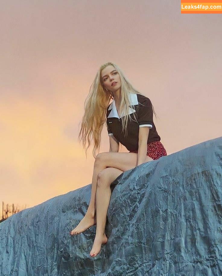 Anya Taylor-Joy / anyataylorjoy / owlicats leaked photo photo #0278