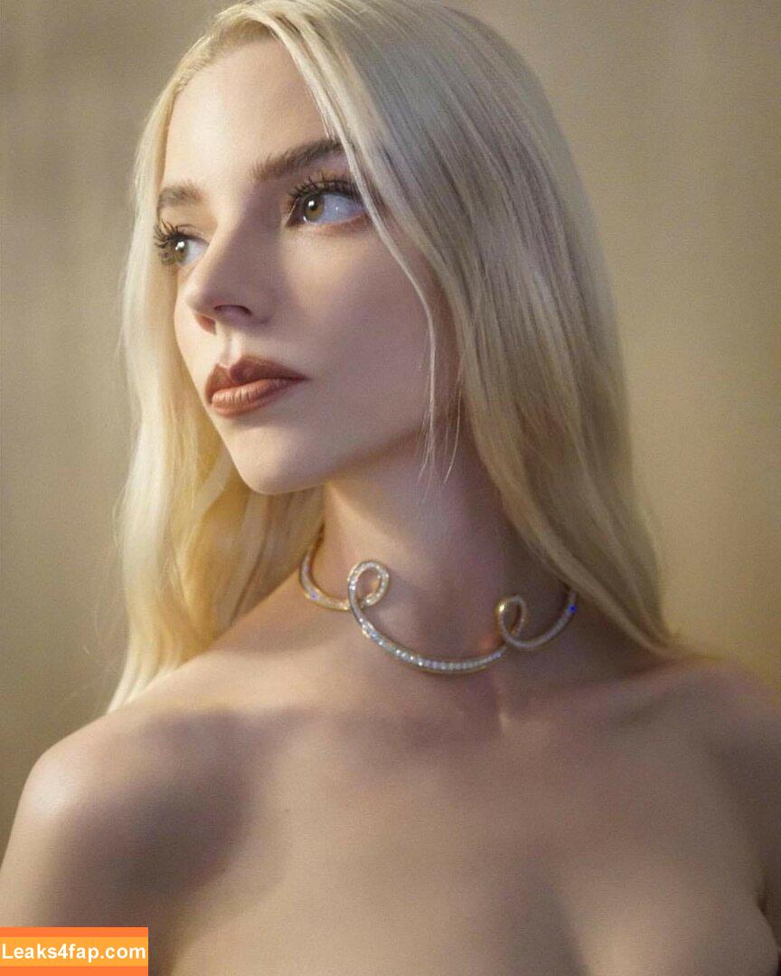 Anya Taylor-Joy / anyataylorjoy / owlicats leaked photo photo #0308