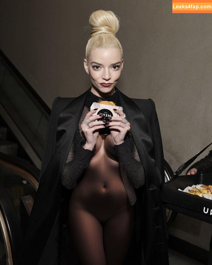 Anya Taylor-Joy / anyataylorjoy / owlicats leaked photo photo #0386