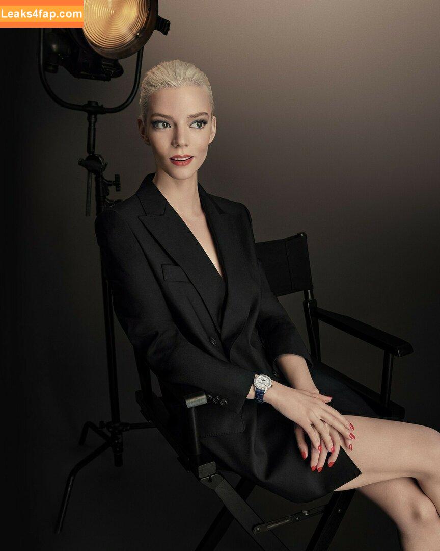 Anya Taylor-Joy / anyataylorjoy / owlicats leaked photo photo #0394