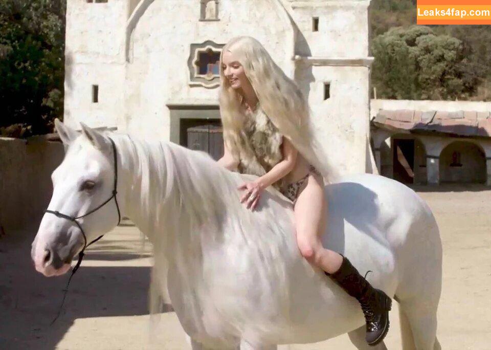 Anya Taylor-Joy / anyataylorjoy / owlicats leaked photo photo #0592