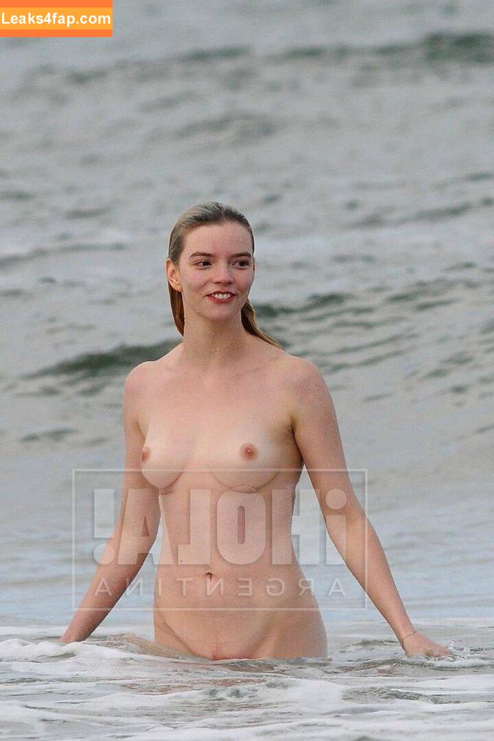 Anya Taylor-Joy / anyataylorjoy / owlicats leaked photo photo #0603
